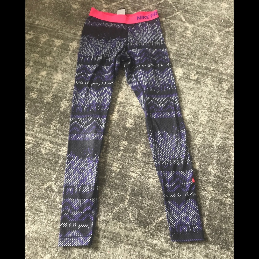Nike Pro size small leggings